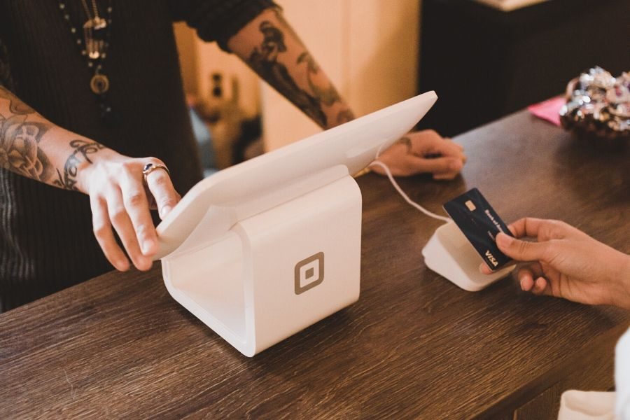 PERCHÈ DOVRESTI RINUNCIARE ALLE CARTE DI CREDITO